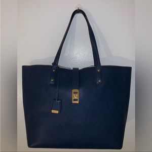 Michael Kors, leather tote 👜